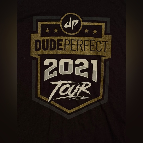 Dude Perfect 2021 Tour TShirt Adult Medium Short Sleeve Tricks YouTubers - Picture 2 of 8